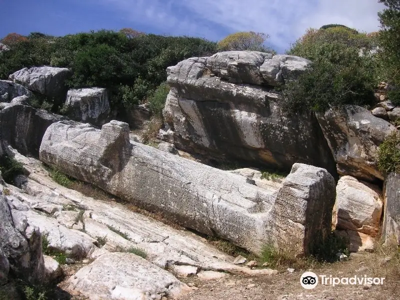 Kouros Statue