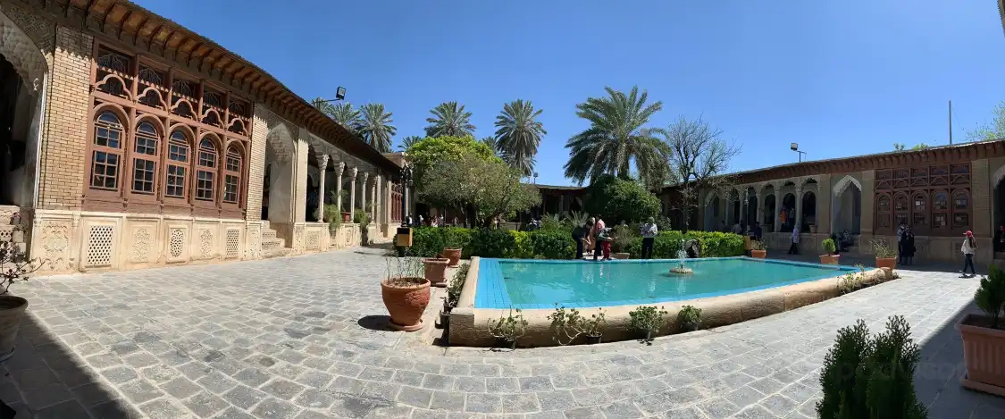 Hotels near Zinat Al-Molk Historical House