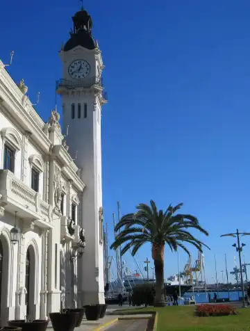 鄰近巴倫西亞港的酒店