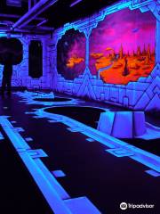 Black Light Mini Golf Berlin