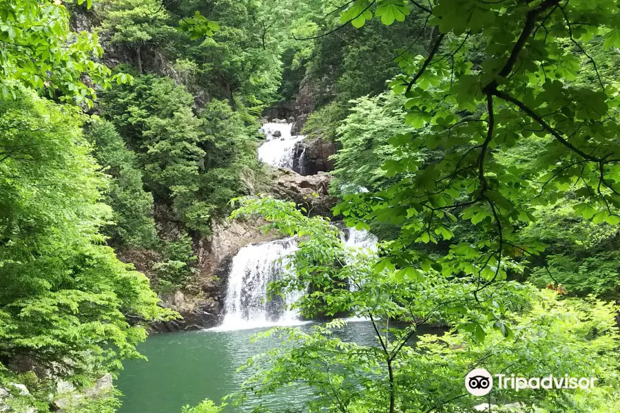 Mitsudaki Falls