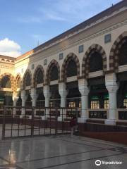 Bari Imam Shrine