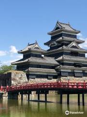 Matsumoto Castle Park