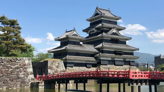 Matsumoto Castle Park