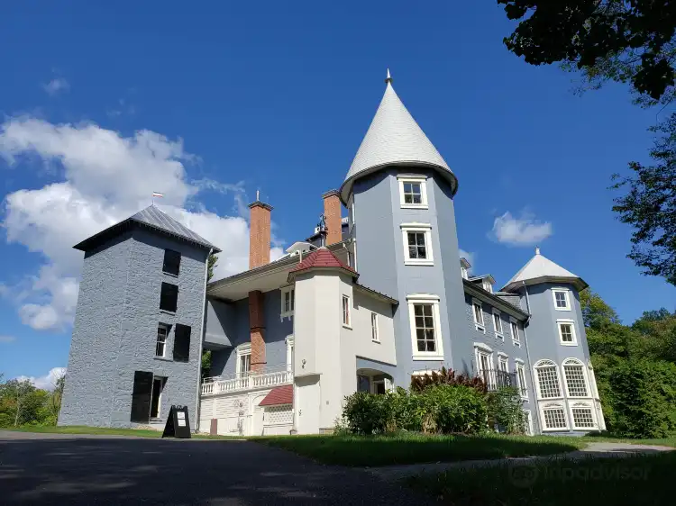 Hotels in Montebello