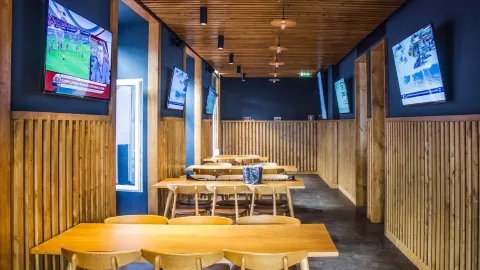 The Couch Sports Bar in Lisbon