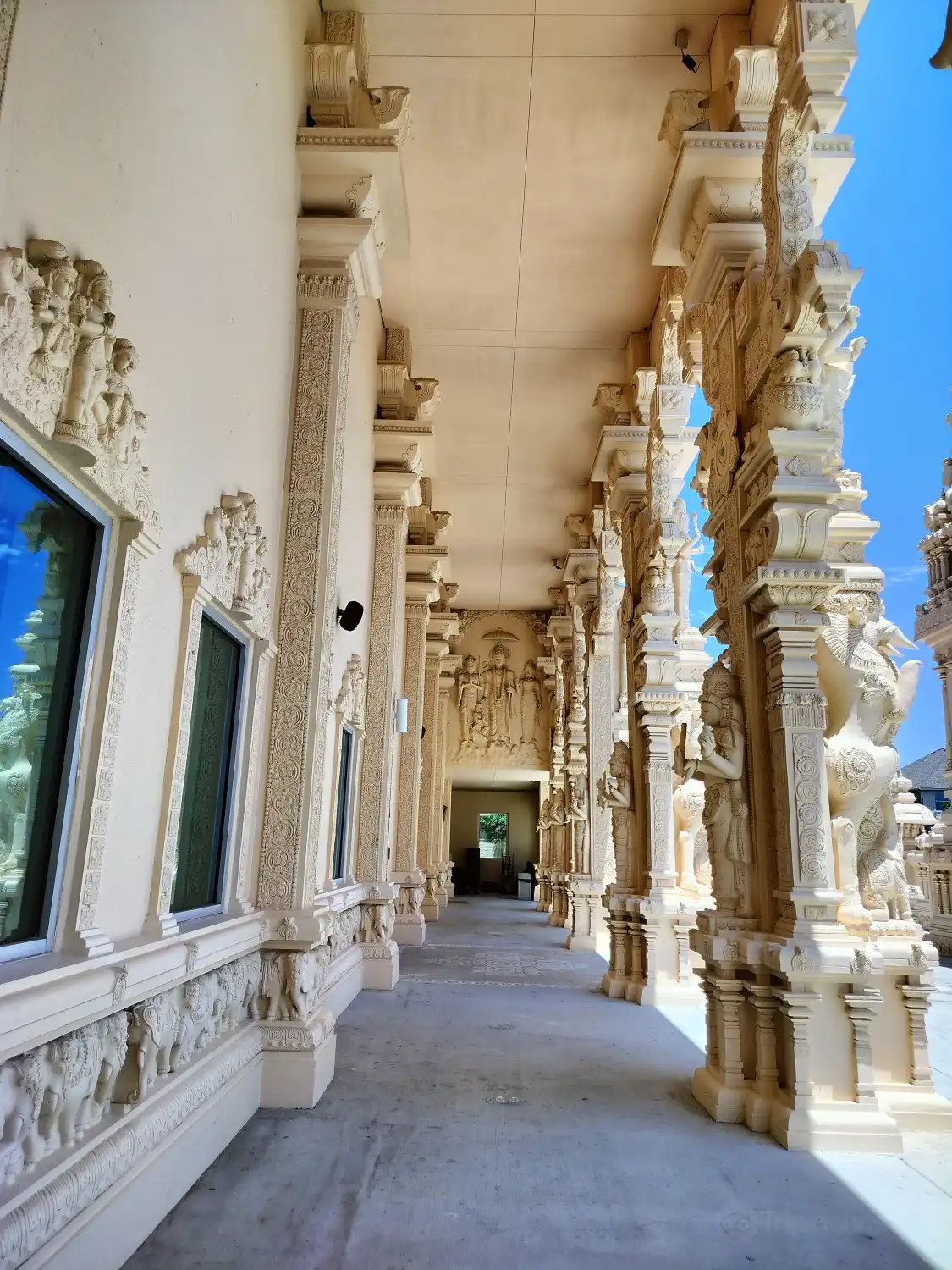 Hotels near Karya Siddhi Hanuman Temple