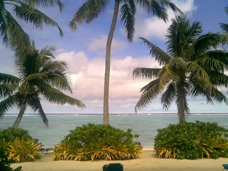 Hotels near Titikaveka Beach