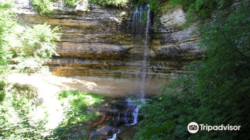 Munising Falls