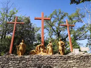 Le Via Crucis/ Way of the Cross/ Chemin de Croix