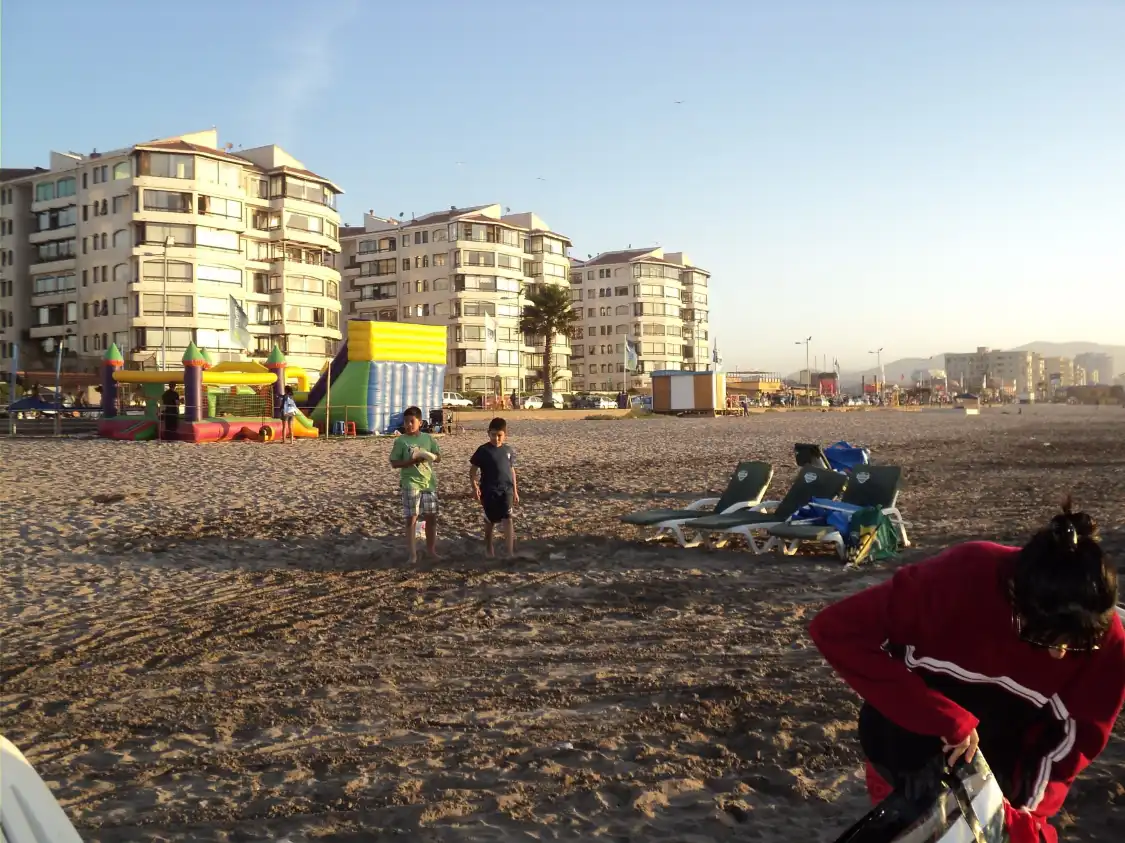 Hotels near Playa El Faro