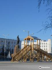 Lenin Statue