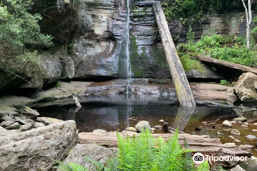 Snug Falls