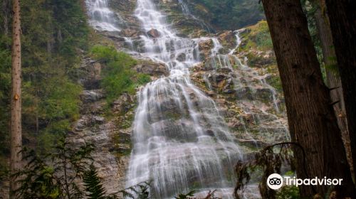 Bridal Veil Falls Waterfall