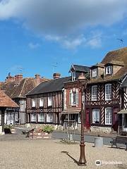 Centre Historique de Beuvron-En-Auge