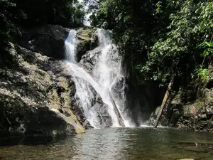 Nam Dee Waterfall