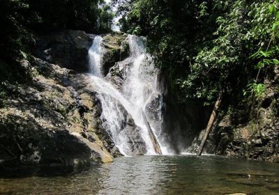 Nam Dee Waterfall