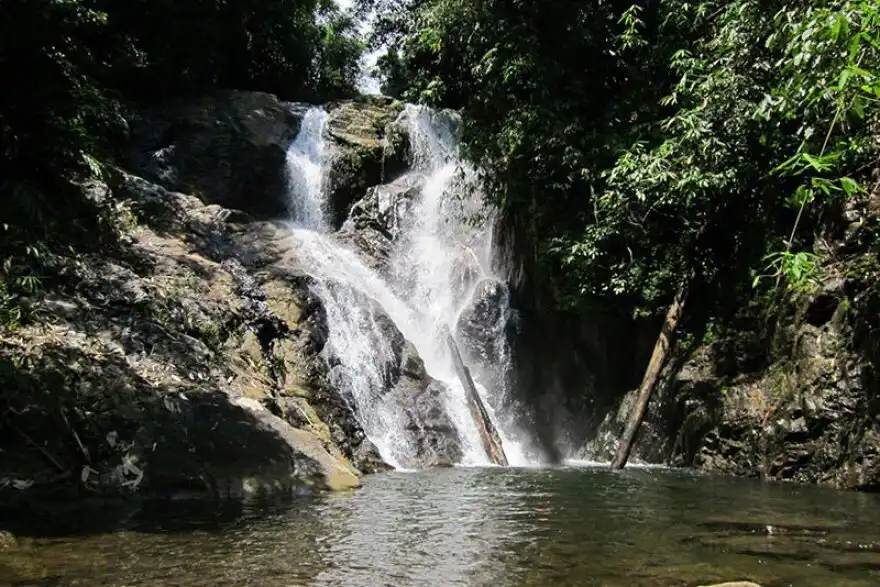 Hotels near Water Fall Nam Dee
