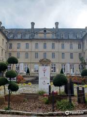 Musee de la Tapissetie de Bayeux