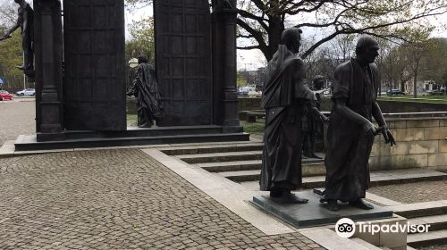 Göttingen Seven Monument