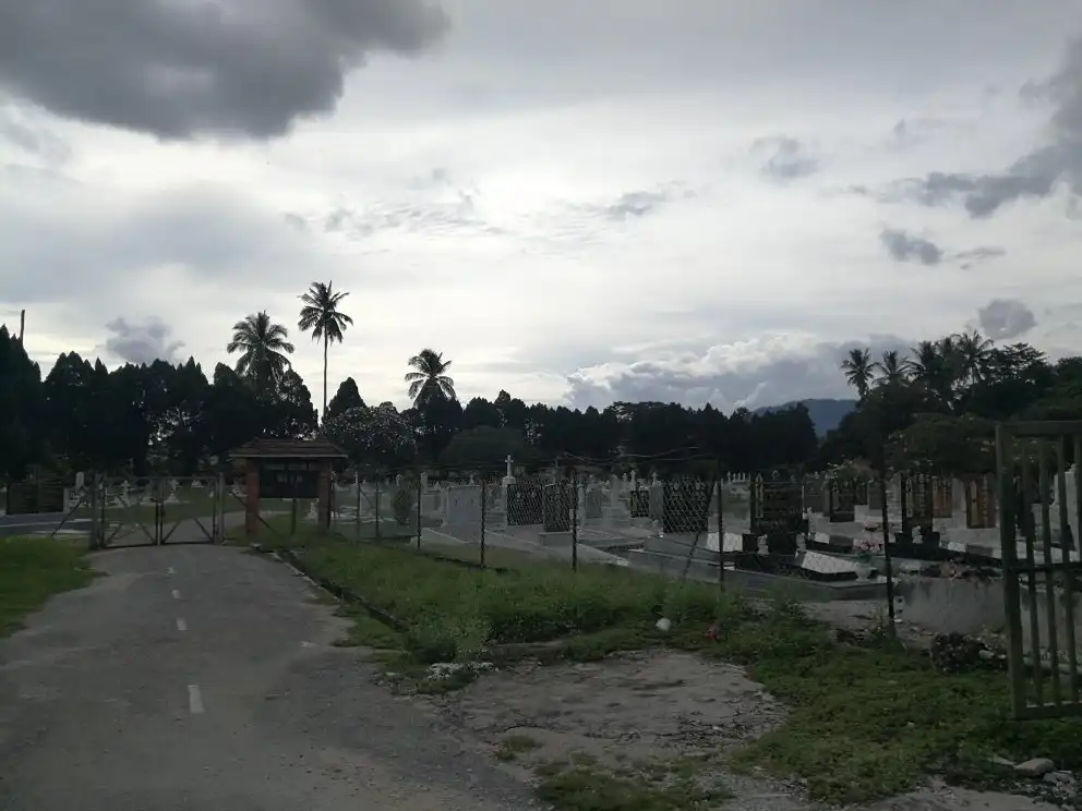 Hotels near Batu Gajah Christian Cemetery