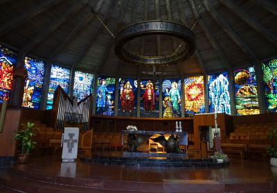 Iglesia La Porciuncula (la Iglesia de Cristal)