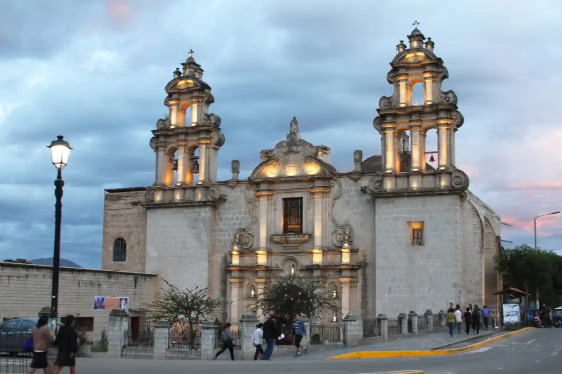 Hotels near Iglesia y Convento de La Recoleta