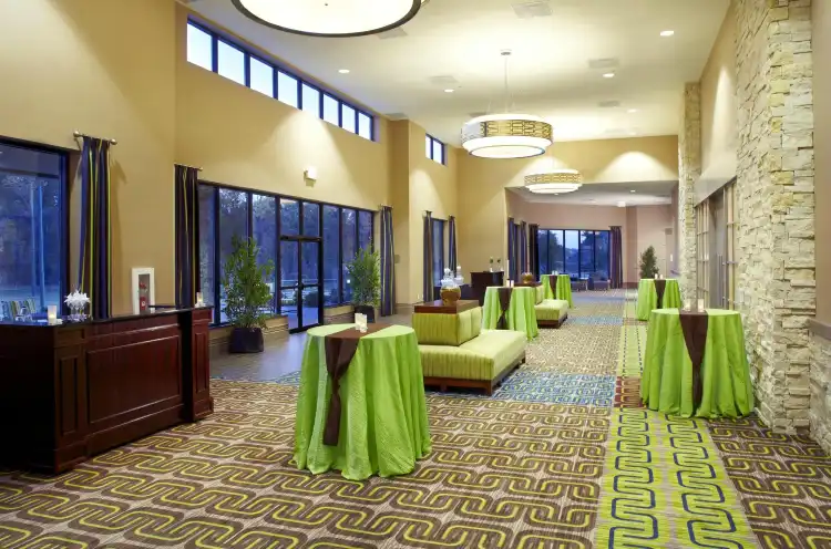 Hotels near Texarkana Convention Center