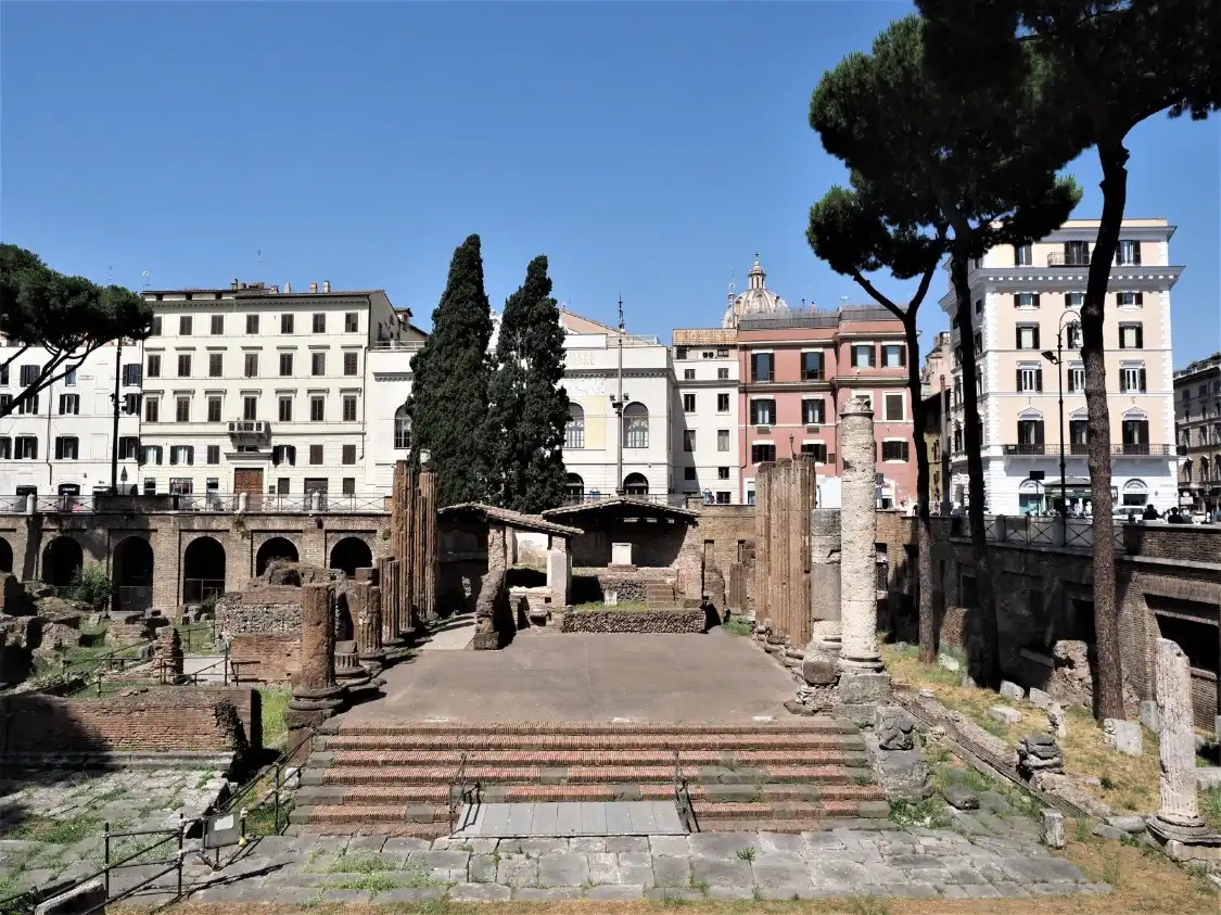 Hotel in zona Porticus Minucia