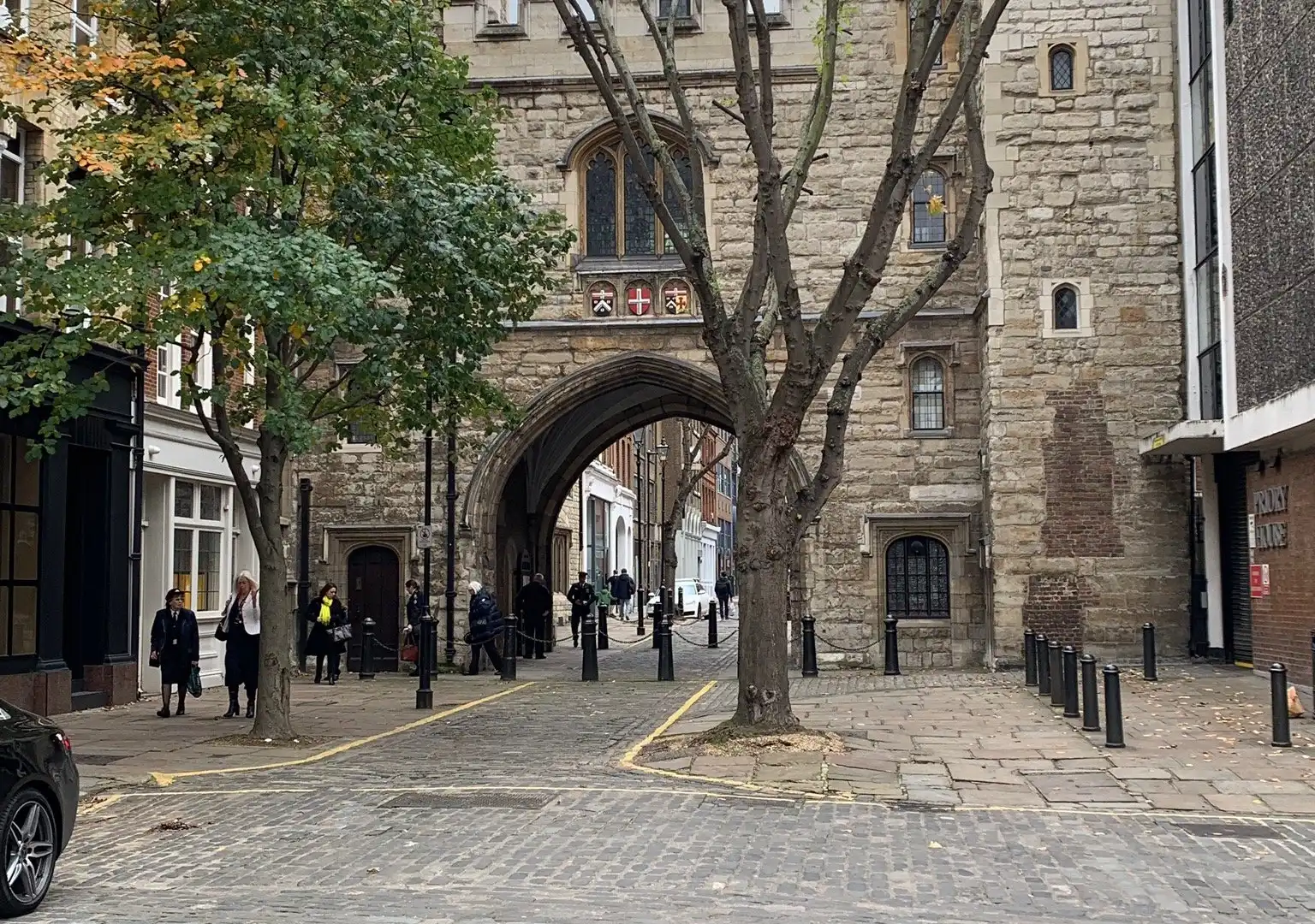 โรงแรมใกล้St. John's Gate