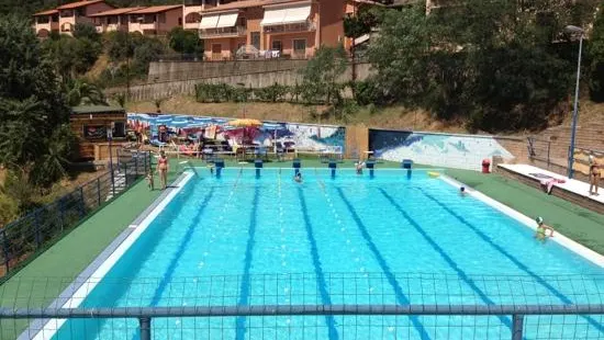 Piscina Il Giunco