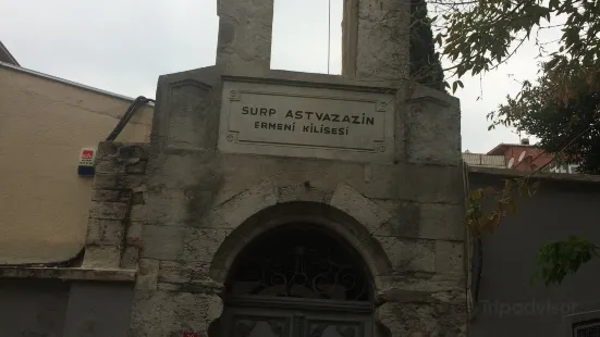 Surp Asdvadzadzin Ermeni Kilisesi