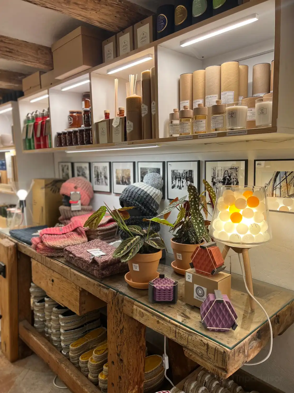 Hotels near Placa Sant Felip Neri