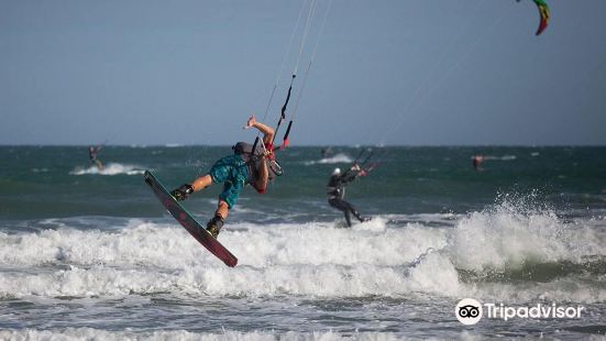 Sunrise Surf & Kite School