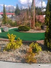 Hi-Knoll Driving Range & Minigolf