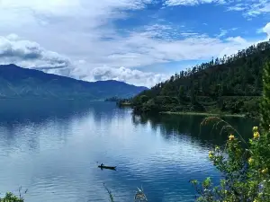 Lake Laut Tawar