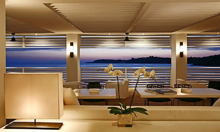 Hotels in der Nähe von Astir Beach