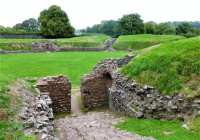 Amffitheatr Rufeinig Caerllion / Caerleon Amphitheatre