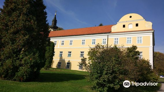 Staro Hopovo Monastery