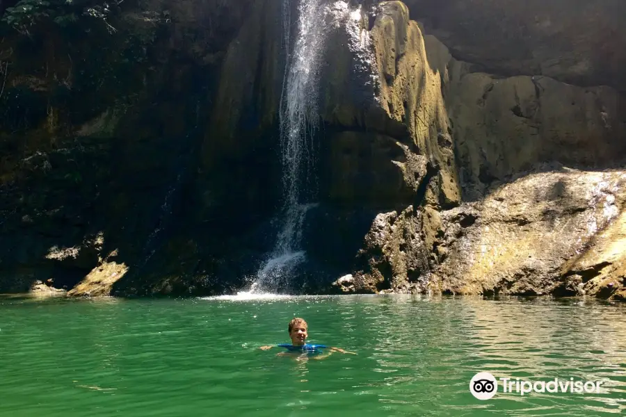 Gozalandia Waterfall