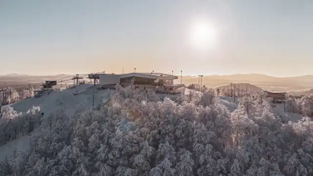 Hotels near Ski Bromont