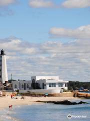 New London Harbor Lighthouse