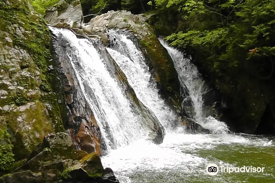 Misuji Falls