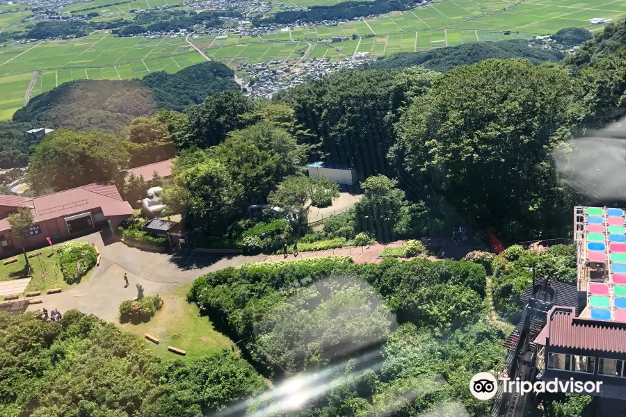 Yahikoyama Panorama Tower