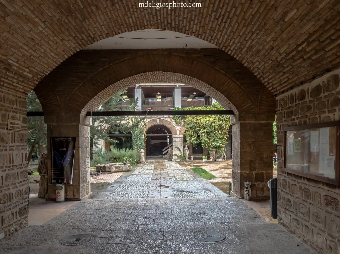 Hotels near Suli Han