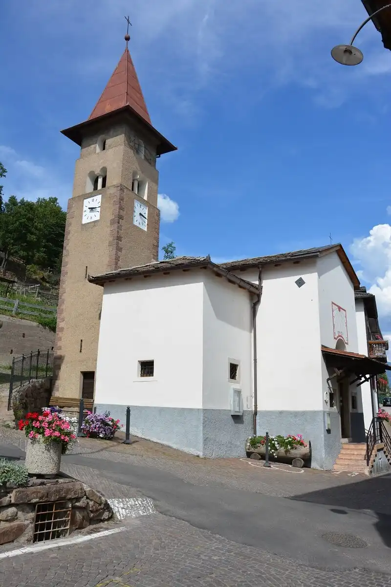 Hotels near Chiesa di Sternigo