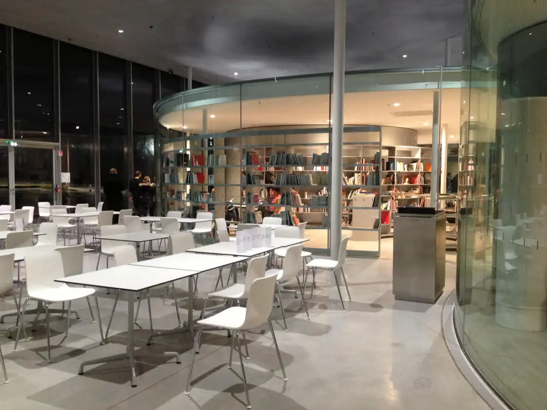 Hotels near Louvre-Lens Museum