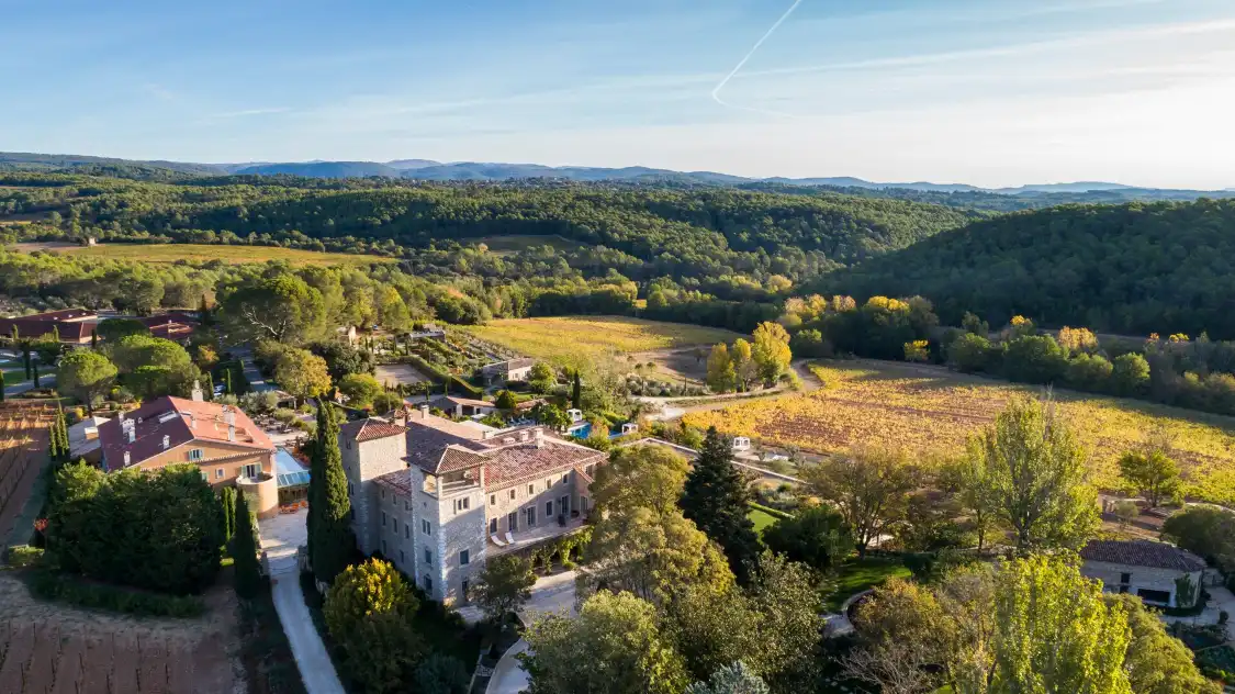 Chateau de Berne附近的飯店