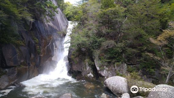 Senga Falls
