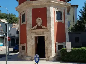 Tempietto di Sant'Emidio alle Grotte